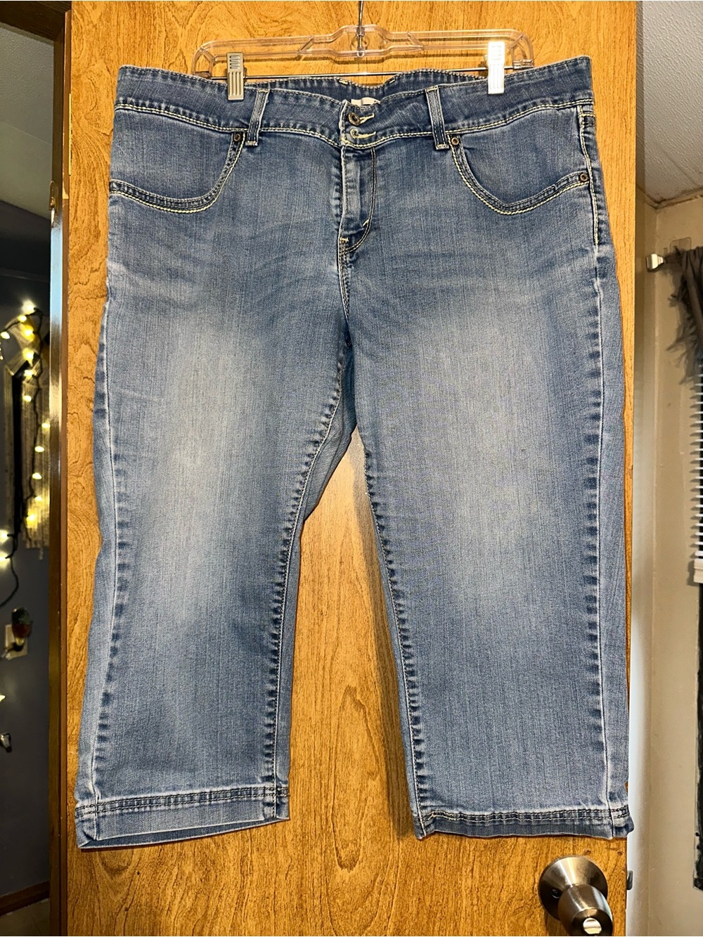 Levi's Light Blue Denim Capris